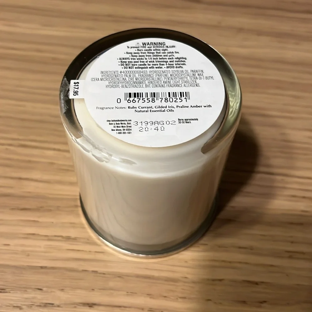 Bath & Body Works Single Wick Candle. Luminous.